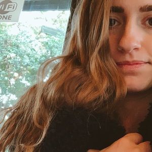 Meet your Posher, Michaela